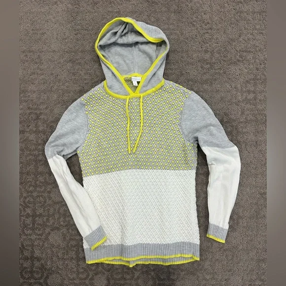 Charter club large sweater with hood, cute yellow, gray, and cream fun patterns - Picture 1 of 7